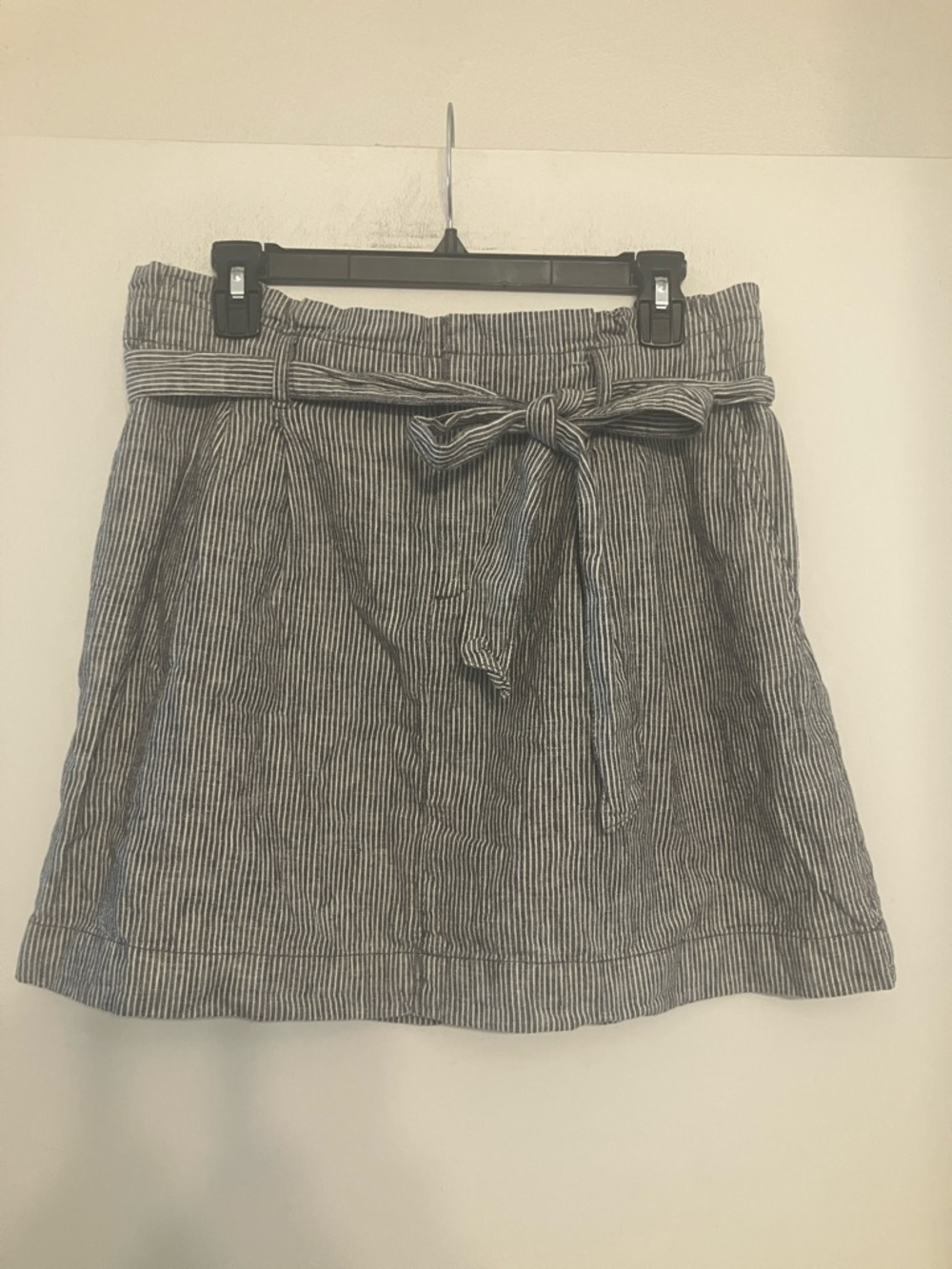 Loft NWOT linen cotton blend paper bag waist striped mini skirt 12 (large)